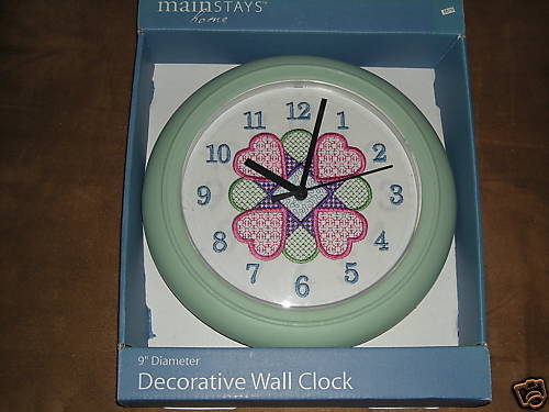 NEW MACHINE EMBROIDERED HEART DESIGN WALL CLOCK  