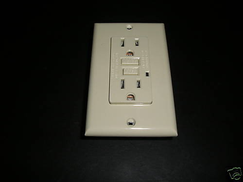 15A Ivory GFCI Receptacle/Outlet Lot of 3  