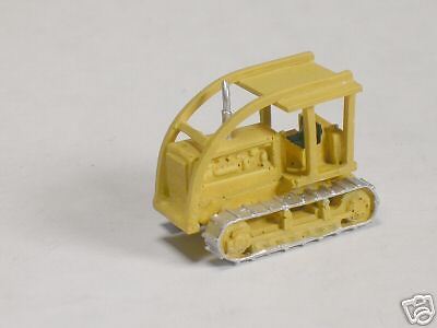 Scale D6 Bulldozer w Canopy & Brush Guard  