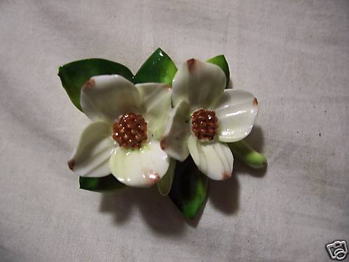 ADDERLEY FLORAL DOGWOOD PORCELAIN ENGLAND PIN BROOCH  