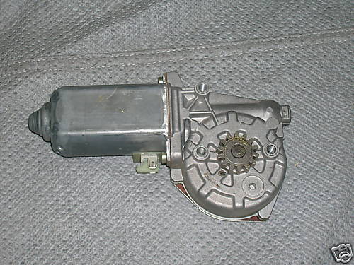 BMW e24 630/633 right front window motor up to 4/78  