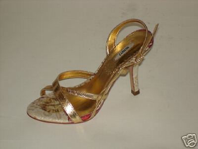 Schutz Gold Sandals size 7 /NIB/130.00 retail  